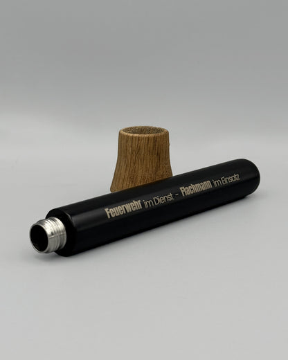 Lederhosenflachmann - Feuerwehr im Dienst Flachmann im Einsatz